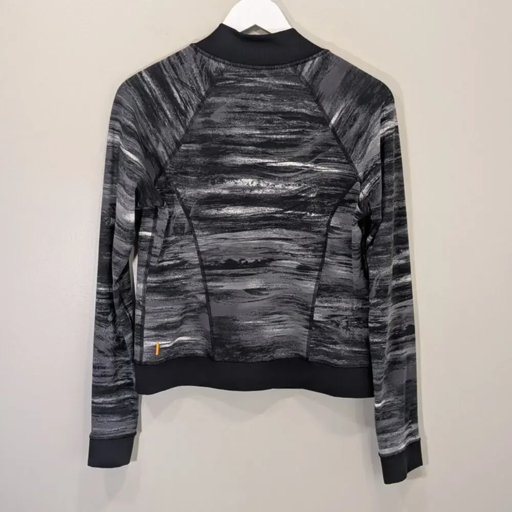 Lucy activewear defining